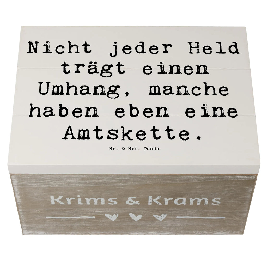 Wooden chest Saying Nicht jeder Held trägt einen Umhang, manche haben eben eine Amtskette. XXL, Geschenkbox, Erinnerungsbox, Kiste, Schatzkiste, Holzkiste, Dekokiste, Geschenkdose, Aufbewahrungsbox, Truhe, Schatulle, Erinnerungskiste, Beruf, Ausbildung, Jubiläum, Abschied, Rente, Kollege, Kollegin, Geschenk, Schenken, Arbeitskollege, Mitarbeiter, Firma, Danke, Dankeschön