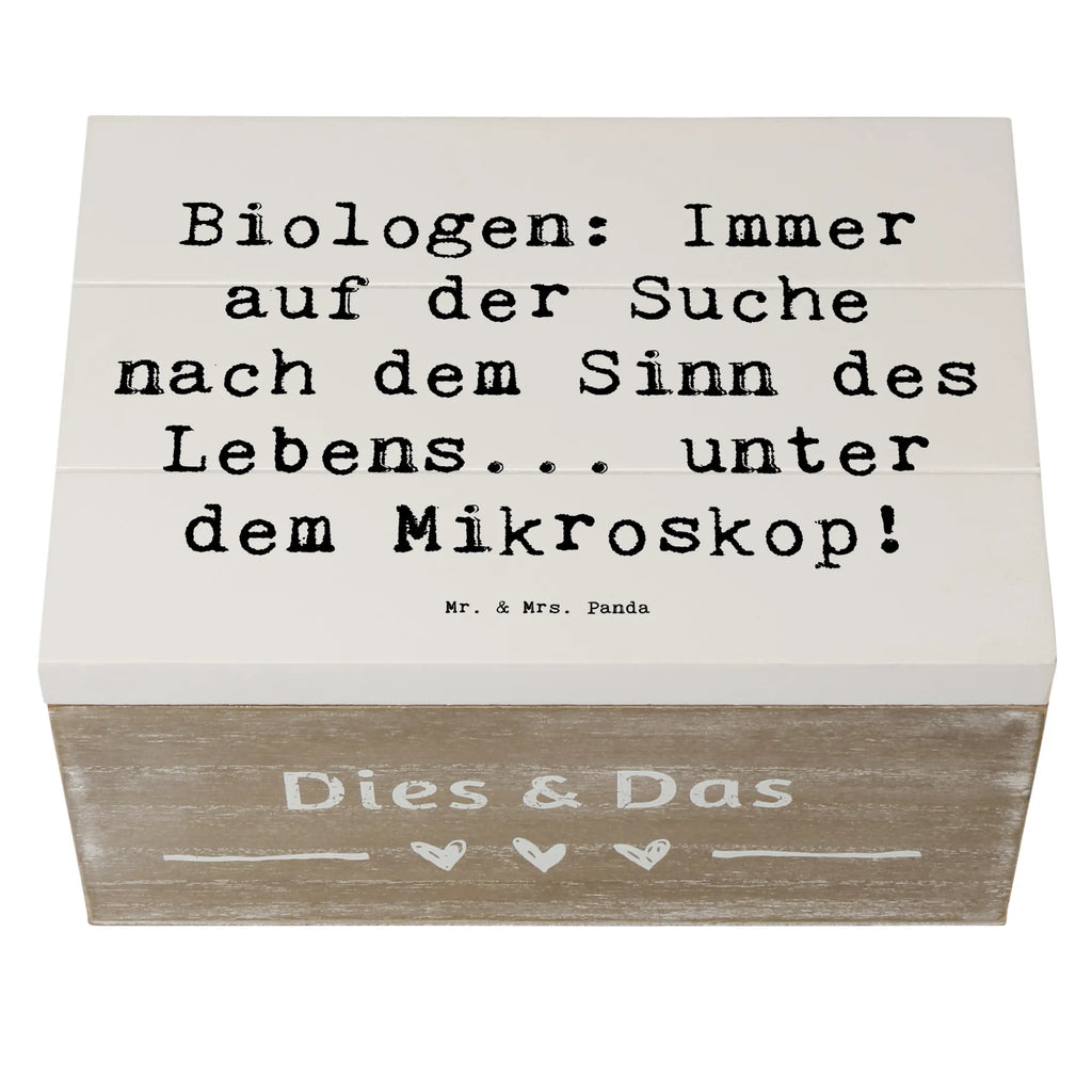 Wooden chest Saying Biologen: Immer auf der Suche nach dem Sinn des Lebens... unter dem Mikroskop! Kiste, XXL, Aufbewahrungsbox, Schatzkiste, Truhe, Geschenkdose, Geschenkbox, Erinnerungsbox, Erinnerungskiste, Holzkiste, Dekokiste, Schatulle, Beruf, Ausbildung, Jubiläum, Abschied, Rente, Kollege, Kollegin, Geschenk, Schenken, Arbeitskollege, Mitarbeiter, Firma, Danke, Dankeschön