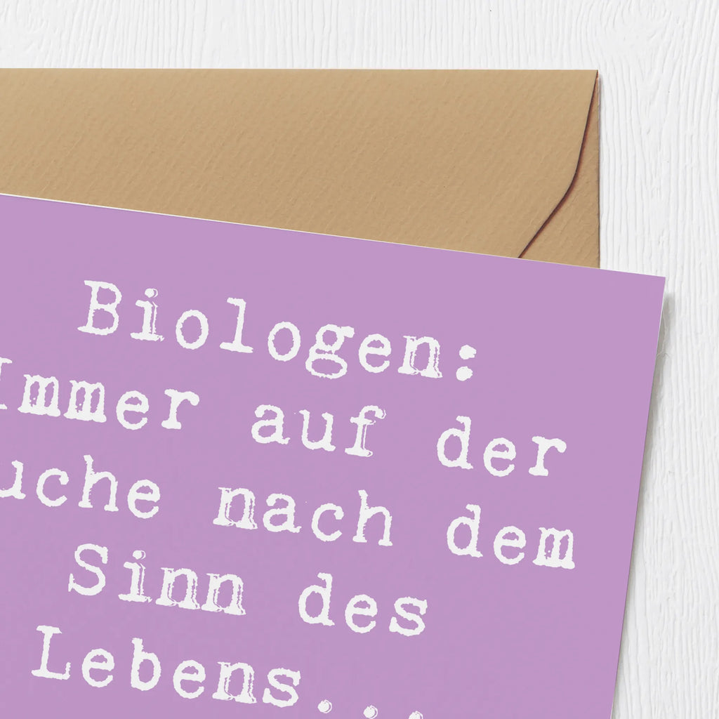Deluxe Card Saying Biologen: Immer auf der Suche nach dem Sinn des Lebens... unter dem Mikroskop! Karte, Einladungskarte, Klappkarte, Grußkarte, Hochzeitskarte, Glückwunschkarte, Hochwertige Grußkarte, Geburtstagskarte, Hochwertige Klappkarte, Beruf, Ausbildung, Jubiläum, Abschied, Rente, Kollege, Kollegin, Geschenk, Schenken, Arbeitskollege, Mitarbeiter, Firma, Danke, Dankeschön