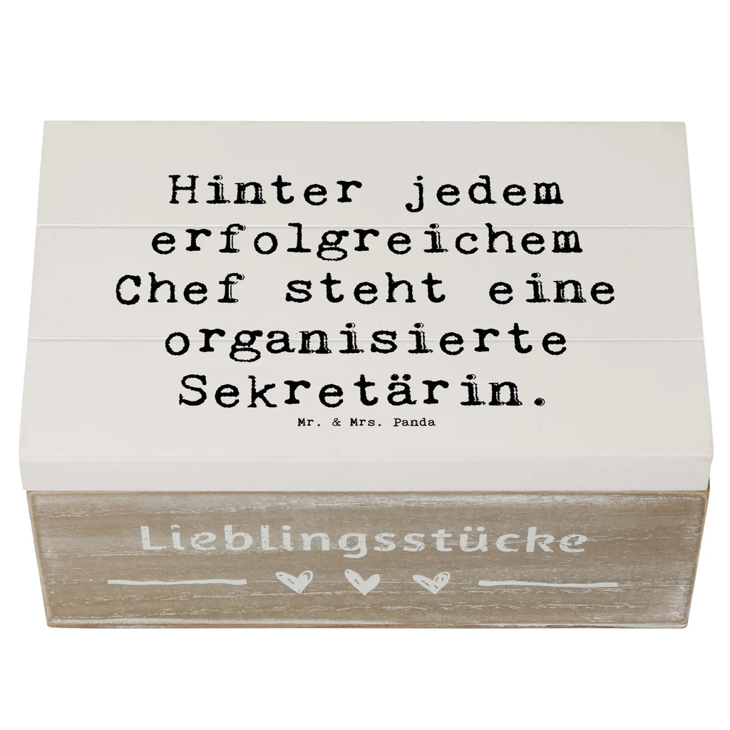 Holzkiste Spruch Hinter jedem erfolgreichem Chef steht eine organisierte Sekretärin. Geschenkdose, Holzkiste, Truhe, Schatzkiste, Aufbewahrungsbox, Kiste, Schatulle, Erinnerungsbox, Geschenkbox, Erinnerungskiste, Dekokiste, XXL, Beruf, Ausbildung, Jubiläum, Abschied, Rente, Kollege, Kollegin, Geschenk, Schenken, Arbeitskollege, Mitarbeiter, Firma, Danke, Dankeschön