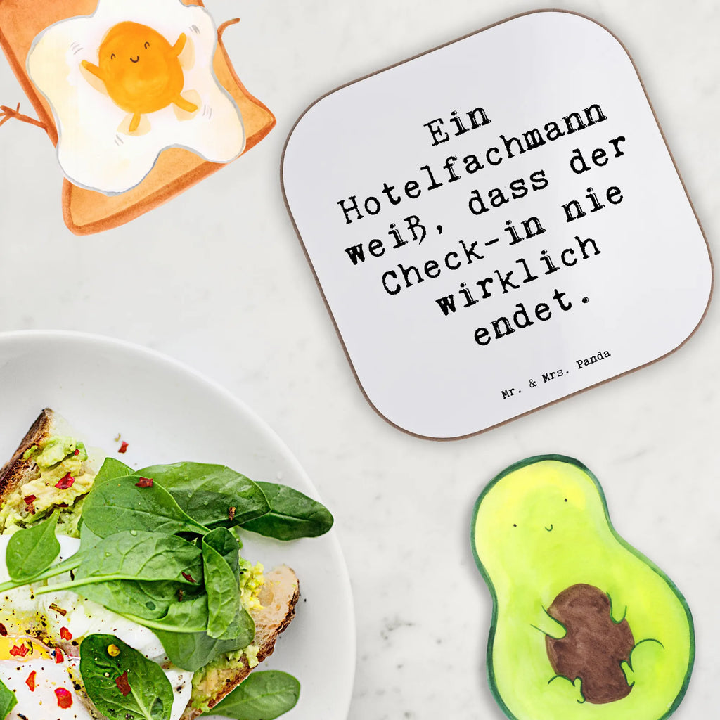 Square coaster Saying Ein Hotelfachmann weiß, dass der Check-in nie wirklich endet. Holzuntersetzer, Getränkeuntersetzer, Korkuntersetzer, Untersetzer für Gläser, Bierdeckel, Untersetzer, Untersetzer Gläser, Tassen Untersetzer, Untersetzer Design, Untersetzer aus Holz, Glasuntersetzer, Untersetzer Holz, Beruf, Ausbildung, Jubiläum, Abschied, Rente, Kollege, Kollegin, Geschenk, Schenken, Arbeitskollege, Mitarbeiter, Firma, Danke, Dankeschön