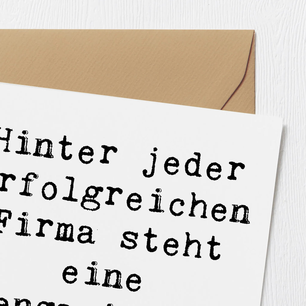 Deluxe Card Saying Hinter jeder erfolgreichen Firma steht eine engagierte Ausbilderin. Grußkarte, Einladungskarte, Klappkarte, Hochwertige Grußkarte, Karte, Glückwunschkarte, Hochzeitskarte, Hochwertige Klappkarte, Geburtstagskarte, Beruf, Ausbildung, Jubiläum, Abschied, Rente, Kollege, Kollegin, Geschenk, Schenken, Arbeitskollege, Mitarbeiter, Firma, Danke, Dankeschön