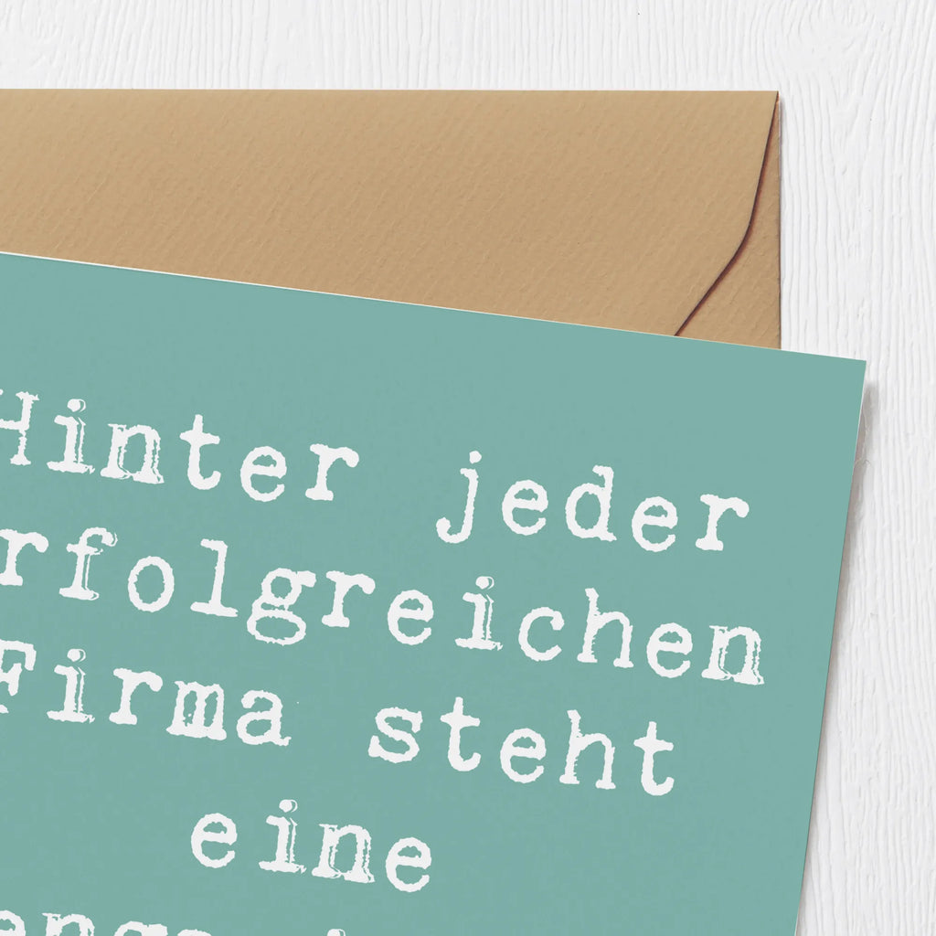 Deluxe Card Saying Hinter jeder erfolgreichen Firma steht eine engagierte Ausbilderin. Grußkarte, Einladungskarte, Klappkarte, Hochwertige Grußkarte, Karte, Glückwunschkarte, Hochzeitskarte, Hochwertige Klappkarte, Geburtstagskarte, Beruf, Ausbildung, Jubiläum, Abschied, Rente, Kollege, Kollegin, Geschenk, Schenken, Arbeitskollege, Mitarbeiter, Firma, Danke, Dankeschön