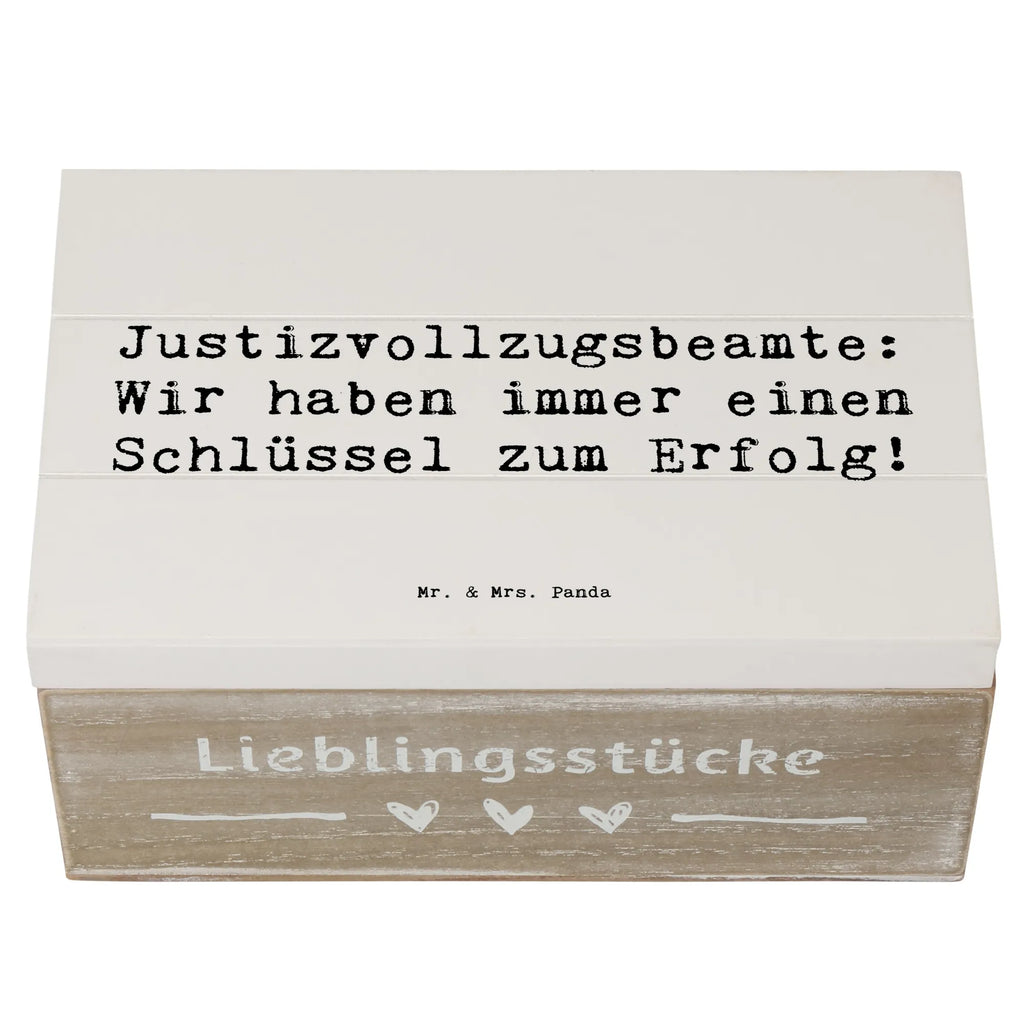Holzkiste Spruch Justizvollzugsbeamte: Wir haben immer einen Schlüssel zum Erfolg! geschenkbox mit deckel, schmuckkiste, holzschatulle, kiste holz, truhe mit deckel, Aufbewahrungskiste, geschenkkiste, fotokiste, fotobox, Kiste, Erinnerungsbox, Holzbox, Holztruhe, schatztruhe, Kiste mit Deckel, Truhe, Schatzkiste, aufbewahrungskiste mit deckel, schatzkiste holz, Erinnerungskiste, Aufbewahrungsbox aus Holz, Schatulle, Box aus Holz, Geschenkbox, box holz, schmucktruhe, Holzkiste, erinnerungsbox holz, Holzbox mit Deckel, Holz Aufbewahrungsbox, schmuckbox, Holzkiste mit Deckel, Box, geschenkbox holz, holzschachtel, truhe holz, Aufbewahrungstruhe, holzkästchen, Aufbewahrungsbox, Aufbewahrungsbox Holz, Kollegin, Abschied, Arbeitskollege, Mitarbeiter, Beruf, Geschenk, Firma, Ausbildung, Rente, Kollege, Danke, Dankeschön, Jubiläum, Schenken