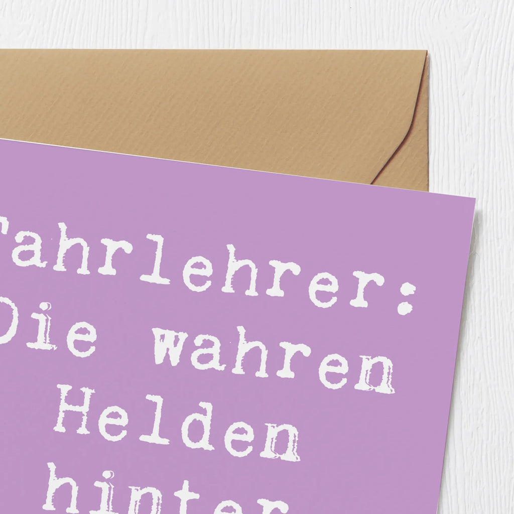 Deluxe Card Saying Fahrlehrer: Die wahren Helden hinter jedem Stau! Karte, Glückwunschkarte, Klappkarte, Hochwertige Grußkarte, Einladungskarte, Hochwertige Klappkarte, Hochzeitskarte, Grußkarte, Geburtstagskarte, Beruf, Ausbildung, Jubiläum, Abschied, Rente, Kollege, Kollegin, Geschenk, Schenken, Arbeitskollege, Mitarbeiter, Firma, Danke, Dankeschön