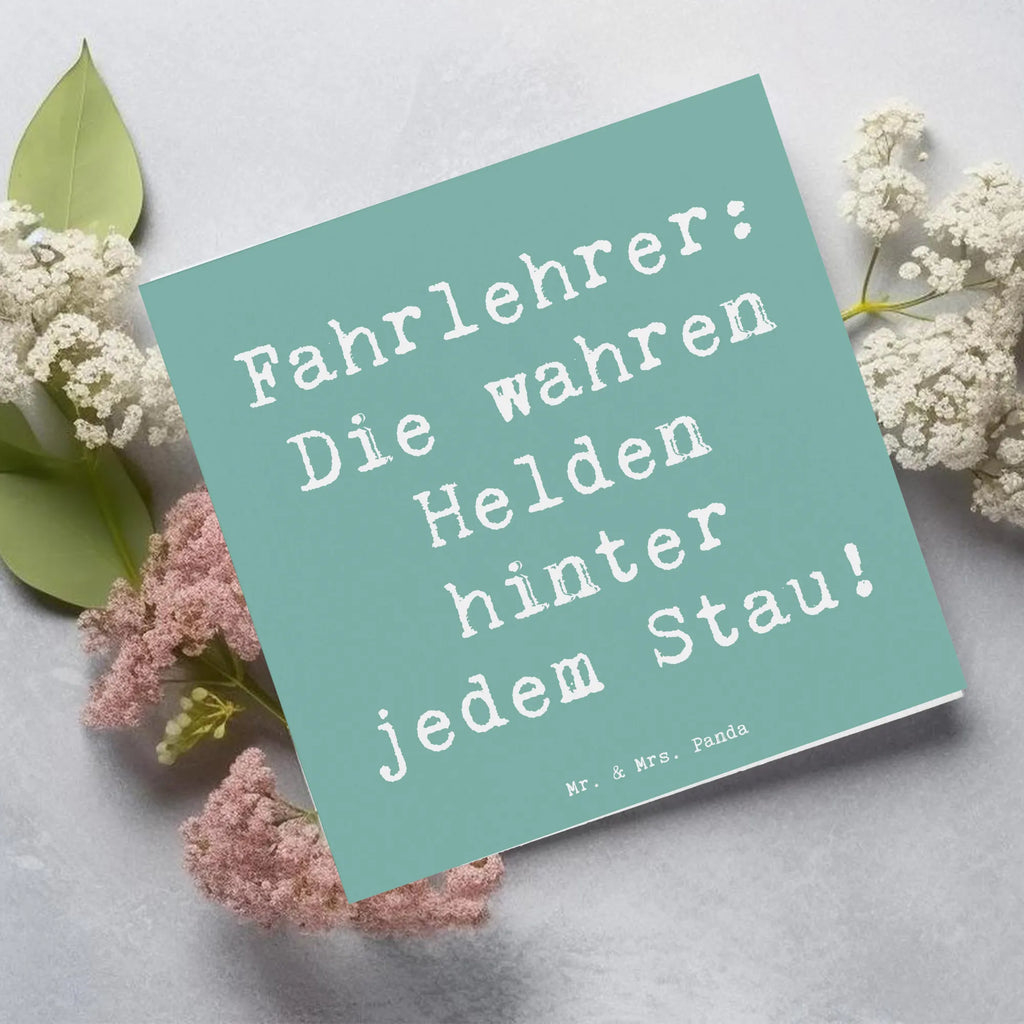 Deluxe Card Saying Fahrlehrer: Die wahren Helden hinter jedem Stau! Karte, Glückwunschkarte, Klappkarte, Hochwertige Grußkarte, Einladungskarte, Hochwertige Klappkarte, Hochzeitskarte, Grußkarte, Geburtstagskarte, Beruf, Ausbildung, Jubiläum, Abschied, Rente, Kollege, Kollegin, Geschenk, Schenken, Arbeitskollege, Mitarbeiter, Firma, Danke, Dankeschön