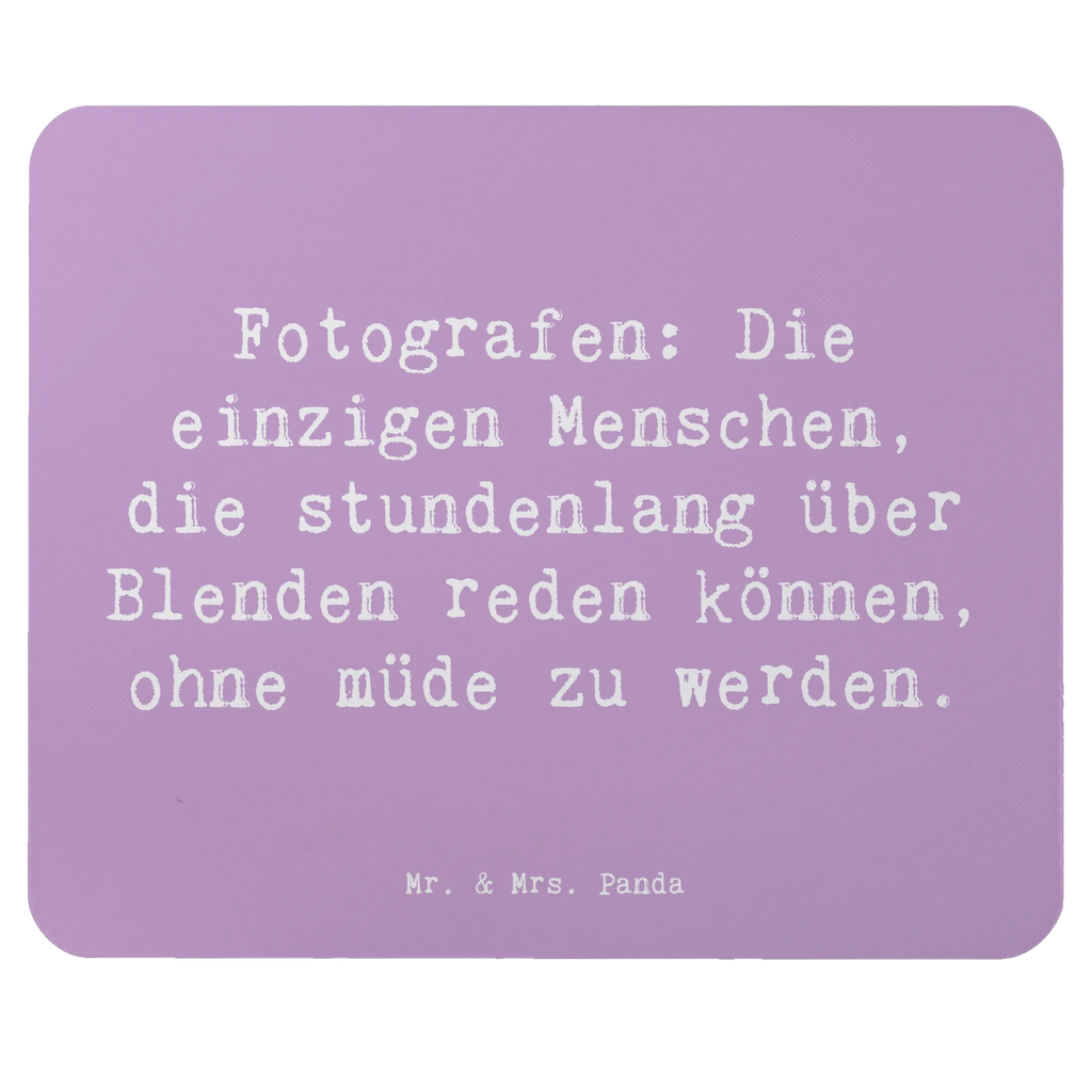 Mouse mat Saying Fotografen: Die einzigen Menschen, die stundenlang über Blenden reden können, ohne müde zu werden. Arbeitszimmer, Einzigartiges Mauspad, Computer zubehör, Mauspad, Mausunterlage, Büroausstattung, PC Zubehör, Mauspad Büro, Mousepad, Designer Mauspad, Beruf, Ausbildung, Jubiläum, Abschied, Rente, Kollege, Kollegin, Geschenk, Schenken, Arbeitskollege, Mitarbeiter, Firma, Danke, Dankeschön