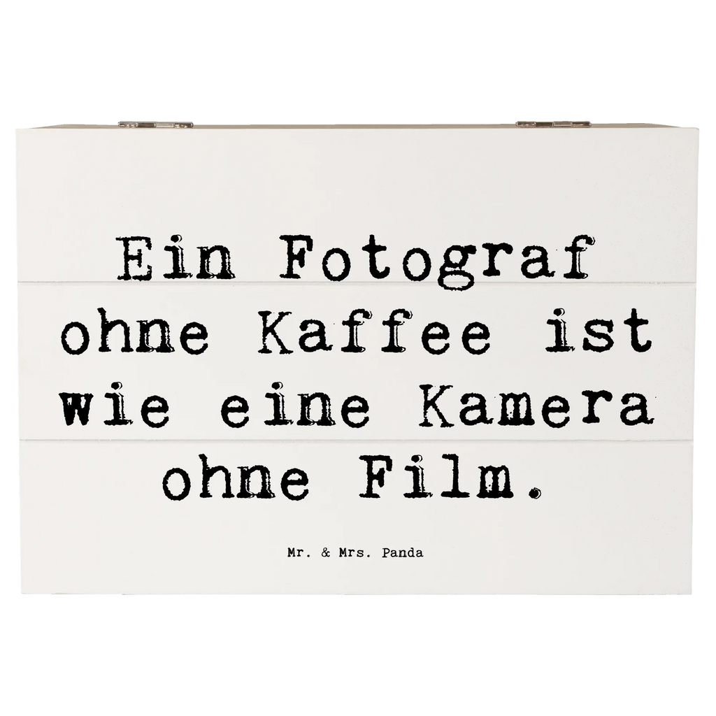 Holzkiste Spruch Ein Fotograf ohne Kaffee ist wie eine Kamera ohne Film. Schatulle, Schatzkiste, Kiste, Geschenkbox, Holzkiste, XXL, Dekokiste, Erinnerungskiste, Aufbewahrungsbox, Erinnerungsbox, Geschenkdose, Truhe, Beruf, Ausbildung, Jubiläum, Abschied, Rente, Kollege, Kollegin, Geschenk, Schenken, Arbeitskollege, Mitarbeiter, Firma, Danke, Dankeschön