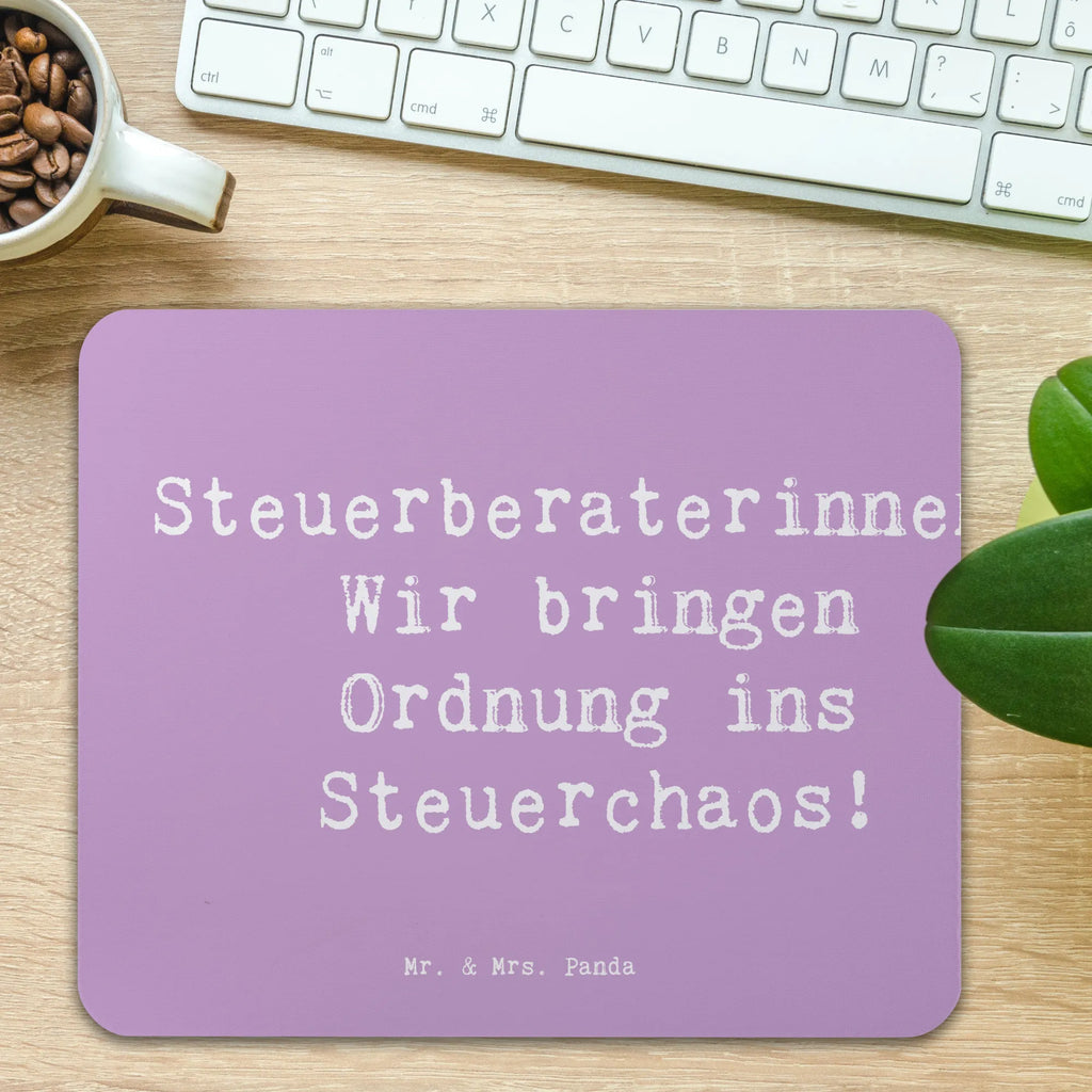 Mouse mat Saying Steuerberaterinnen: Wir bringen Ordnung ins Steuerchaos! Büroausstattung, Einzigartiges Mauspad, Mousepad, Arbeitszimmer, Mauspad Büro, Mausunterlage, Designer Mauspad, Mauspad, Computer zubehör, PC Zubehör, Beruf, Ausbildung, Jubiläum, Abschied, Rente, Kollege, Kollegin, Geschenk, Schenken, Arbeitskollege, Mitarbeiter, Firma, Danke, Dankeschön