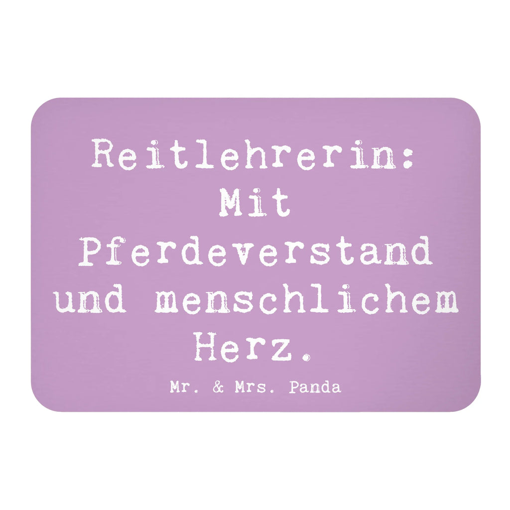 Magnet Spruch Reitlehrerin: Mit Pferdeverstand und menschlichem Herz. Pinnwandmagnet, Notiz Magnet, Motivmagnete, Kühlschrankmagnet, Dekomagnet, Whiteboard Magnet, Kühlschrank Dekoration, Souvenir Magnet, Beruf, Ausbildung, Jubiläum, Abschied, Rente, Kollege, Kollegin, Geschenk, Schenken, Arbeitskollege, Mitarbeiter, Firma, Danke, Dankeschön