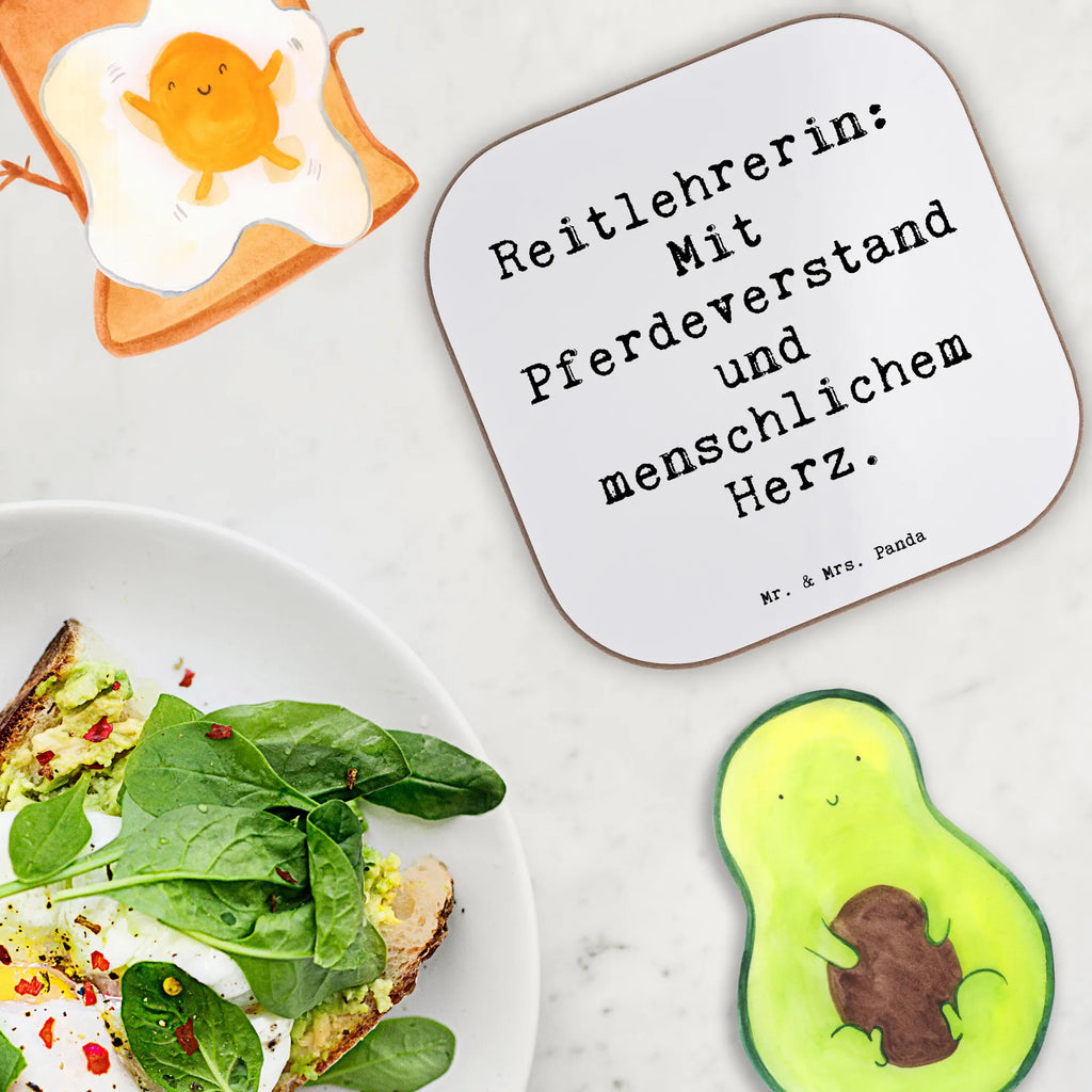 Square coaster Saying Reitlehrerin: Mit Pferdeverstand und menschlichem Herz. Glasuntersetzer, Untersetzer Gläser, Korkuntersetzer, Untersetzer Design, Untersetzer aus Holz, Bierdeckel, Untersetzer Holz, Holzuntersetzer, Untersetzer, Untersetzer für Gläser, Getränkeuntersetzer, Tassen Untersetzer, Beruf, Ausbildung, Jubiläum, Abschied, Rente, Kollege, Kollegin, Geschenk, Schenken, Arbeitskollege, Mitarbeiter, Firma, Danke, Dankeschön