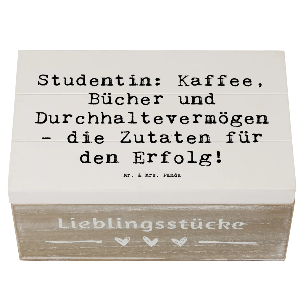 Wooden chest Saying Studentin: Kaffee, Bücher und Durchhaltevermögen - die Zutaten für den Erfolg! Aufbewahrungsbox Holz, Holztruhe, Holzbox mit Deckel, Holzkisten, aufbewahrungskisten, aufbewahrungstruhe, Holzkiste mit Deckel, Box aus Holz, box holz, aufbewahrungskiste mit deckel, Schatulle, truhe holz, Holzkiste, holzschatulle, holztruhen, Holzboxen, aufbewahrungsboxen, Aufbewahrungskiste, Aufbewahrungsbox, holzkästchen, Aufbewahrungsbox aus Holz, Holz Aufbewahrungsbox, Holzbox, holzschachtel, kiste holz, Geschenk, Danke, Dankeschön, Schenken, Beruf, Ausbildung, Abschied, Rente, Kollege, Kollegin, Arbeitskollege, Mitarbeiter, Jubiläum, Firma