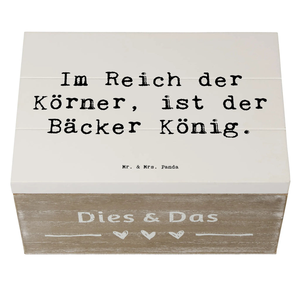 Wooden chest Saying Im Reich der Körner, ist der Bäcker König. Geschenkdose, Truhe, Geschenkbox, Dekokiste, Schatulle, Schatzkiste, XXL, Holzkiste, Erinnerungskiste, Kiste, Aufbewahrungsbox, Erinnerungsbox, Beruf, Ausbildung, Jubiläum, Abschied, Rente, Kollege, Kollegin, Geschenk, Schenken, Arbeitskollege, Mitarbeiter, Firma, Danke, Dankeschön