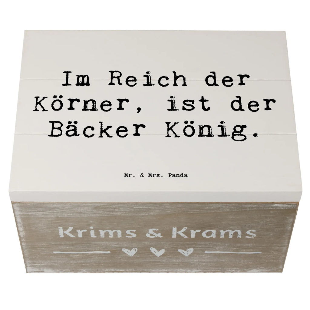 Wooden chest Saying Im Reich der Körner, ist der Bäcker König. Geschenkdose, Truhe, Geschenkbox, Dekokiste, Schatulle, Schatzkiste, XXL, Holzkiste, Erinnerungskiste, Kiste, Aufbewahrungsbox, Erinnerungsbox, Beruf, Ausbildung, Jubiläum, Abschied, Rente, Kollege, Kollegin, Geschenk, Schenken, Arbeitskollege, Mitarbeiter, Firma, Danke, Dankeschön