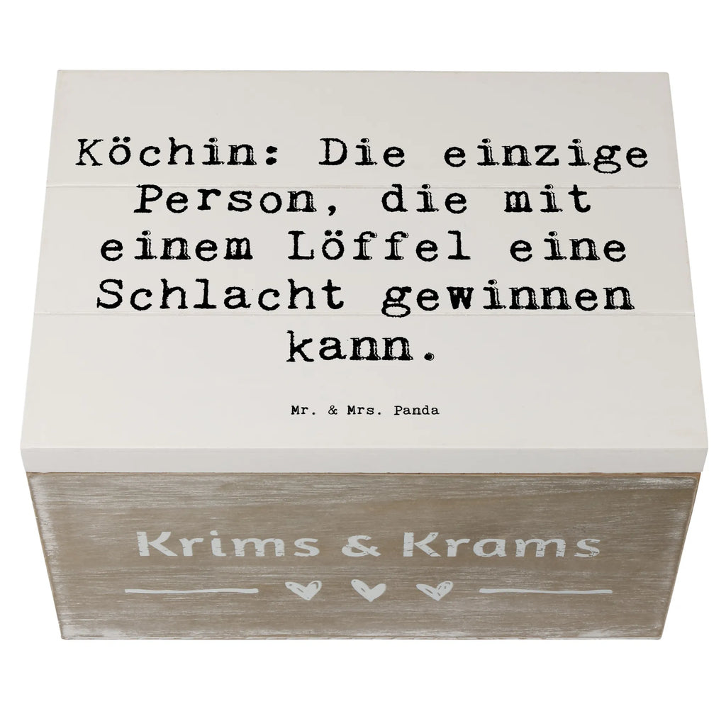 Wooden chest Saying Köchin: Die einzige Person, die mit einem Löffel eine Schlacht gewinnen kann. Geschenkdose, Truhe, Aufbewahrungsbox, Schatzkiste, Dekokiste, Geschenkbox, Erinnerungsbox, XXL, Erinnerungskiste, Holzkiste, Schatulle, Kiste, Beruf, Ausbildung, Jubiläum, Abschied, Rente, Kollege, Kollegin, Geschenk, Schenken, Arbeitskollege, Mitarbeiter, Firma, Danke, Dankeschön