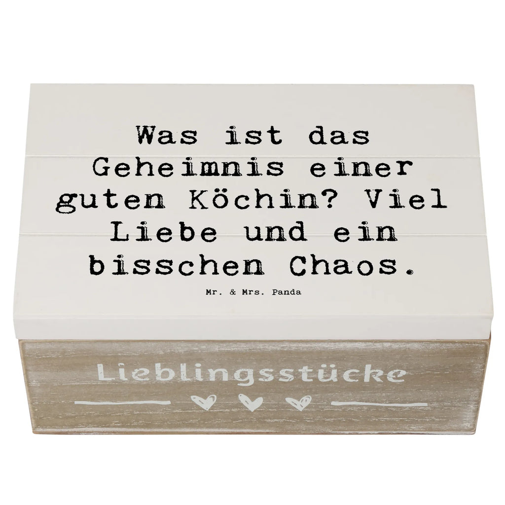 Wooden chest Saying Was ist das Geheimnis einer guten Köchin? Viel Liebe und ein bisschen Chaos. Dekokiste, Erinnerungsbox, Aufbewahrungsbox, Schatulle, Geschenkdose, Geschenkbox, Holzkiste, Schatzkiste, XXL, Truhe, Kiste, Erinnerungskiste, Beruf, Ausbildung, Jubiläum, Abschied, Rente, Kollege, Kollegin, Geschenk, Schenken, Arbeitskollege, Mitarbeiter, Firma, Danke, Dankeschön