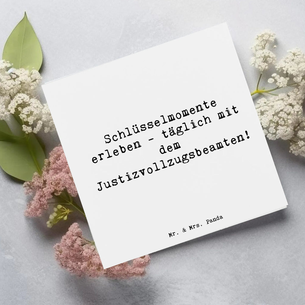 Deluxe Card Saying Schlüsselmomente erleben - täglich mit dem Justizvollzugsbeamten! Glückwunschkarte, Hochzeitskarte, Karte, Klappkarte, Hochwertige Klappkarte, Einladungskarte, Hochwertige Grußkarte, Grußkarte, Geburtstagskarte, Beruf, Ausbildung, Jubiläum, Abschied, Rente, Kollege, Kollegin, Geschenk, Schenken, Arbeitskollege, Mitarbeiter, Firma, Danke, Dankeschön