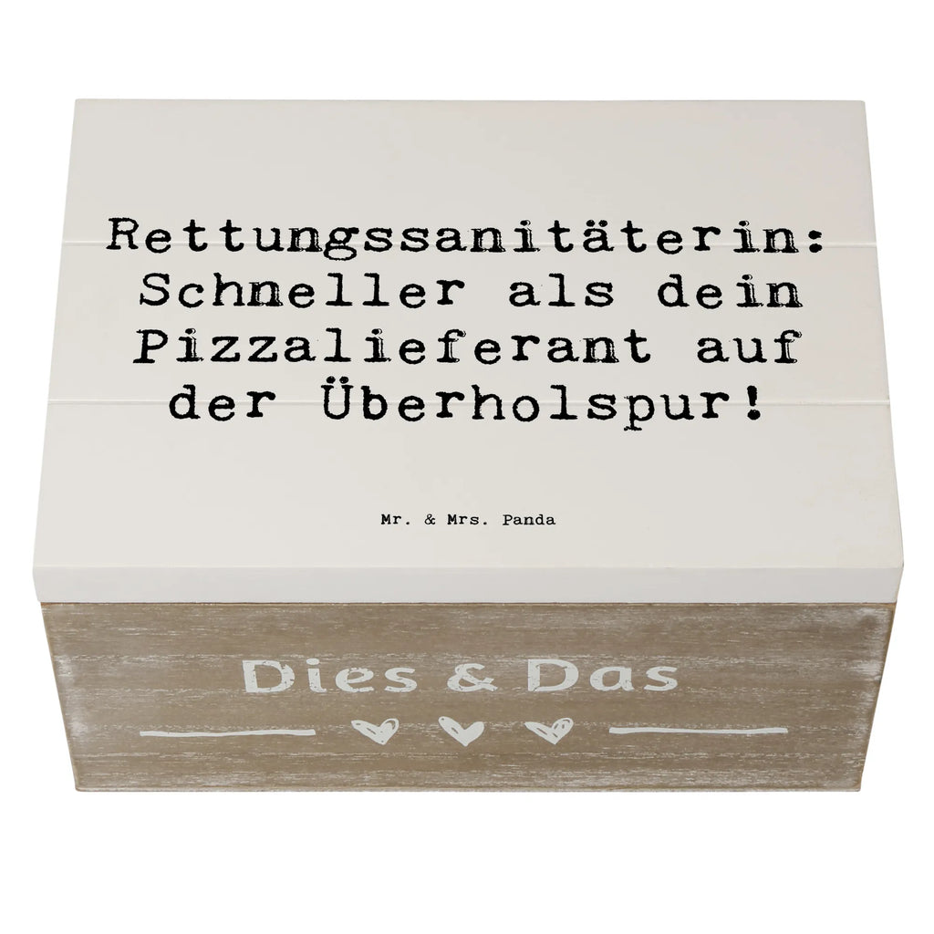 Wooden chest Saying Rettungssanitäterin: Schneller als dein Pizzalieferant auf der Überholspur! Geschenkdose, Kiste, Dekokiste, Truhe, XXL, Holzkiste, Geschenkbox, Schatzkiste, Erinnerungskiste, Aufbewahrungsbox, Erinnerungsbox, Schatulle, Beruf, Ausbildung, Jubiläum, Abschied, Rente, Kollege, Kollegin, Geschenk, Schenken, Arbeitskollege, Mitarbeiter, Firma, Danke, Dankeschön