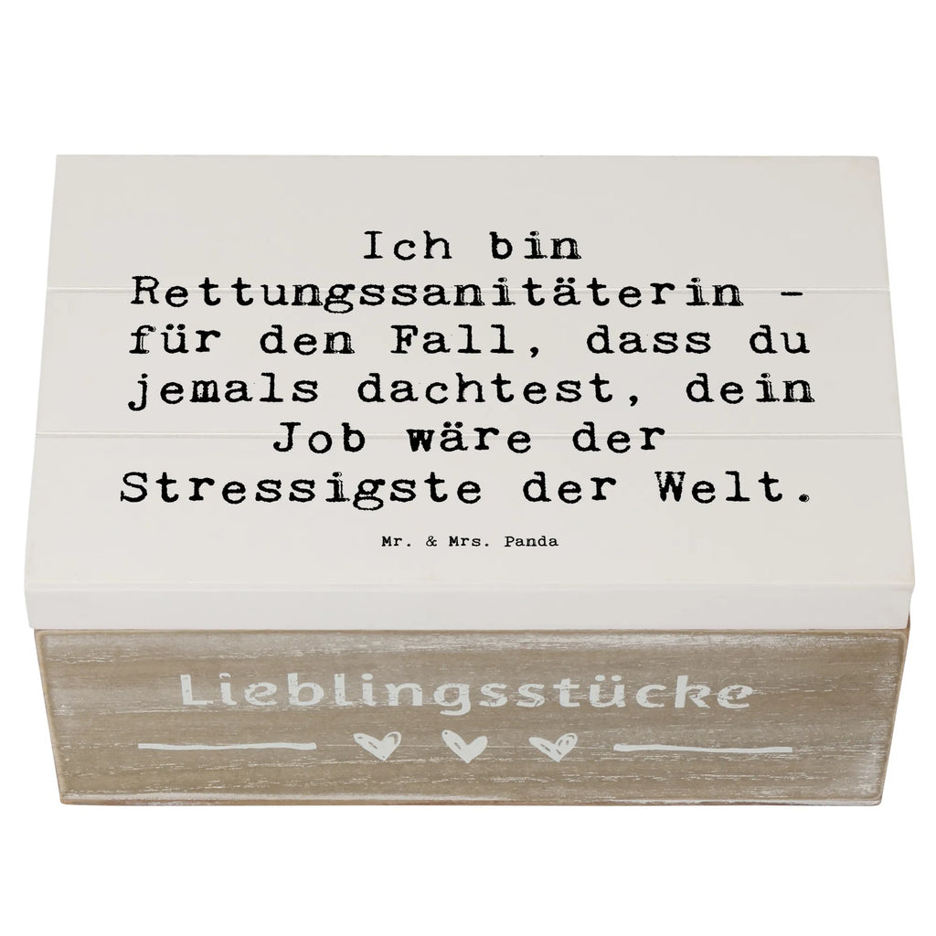 Holzkiste Spruch Ich bin Rettungssanitäterin - für den Fall, dass du jemals dachtest, dein Job wäre der Stressigste der Welt. Erinnerungsbox, Schatulle, Erinnerungskiste, Schatzkiste, Aufbewahrungsbox, Holzkiste, Kiste, Dekokiste, Geschenkdose, XXL, Geschenkbox, Truhe, Beruf, Ausbildung, Jubiläum, Abschied, Rente, Kollege, Kollegin, Geschenk, Schenken, Arbeitskollege, Mitarbeiter, Firma, Danke, Dankeschön