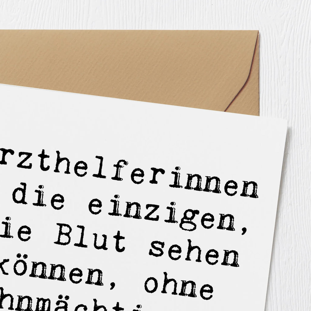 Deluxe Card Saying Arzthelferinnen - die einzigen, die Blut sehen können, ohne ohnmächtig zu werden! Hochzeitskarte, Geburtstagskarte, Hochwertige Klappkarte, Einladungskarte, Hochwertige Grußkarte, Klappkarte, Grußkarte, Karte, Glückwunschkarte, Beruf, Ausbildung, Jubiläum, Abschied, Rente, Kollege, Kollegin, Geschenk, Schenken, Arbeitskollege, Mitarbeiter, Firma, Danke, Dankeschön