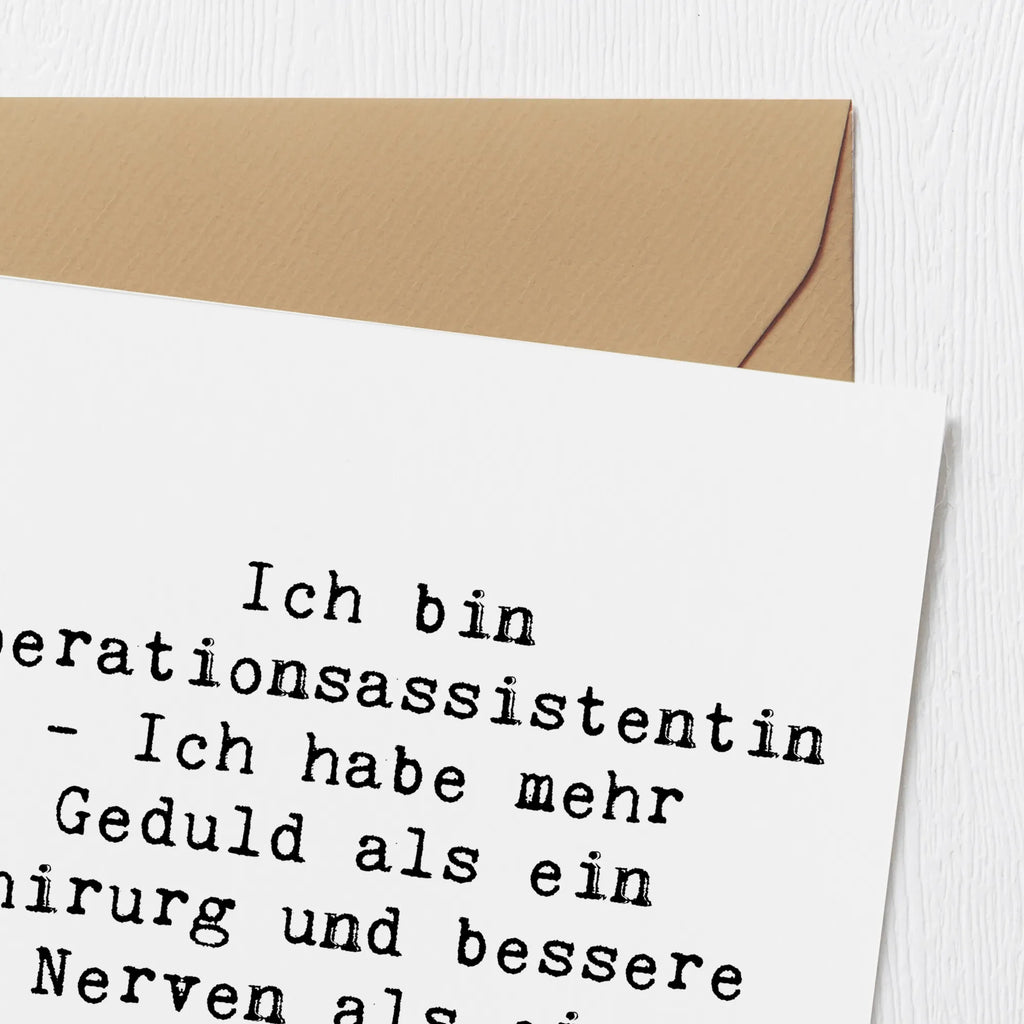 Deluxe Card Saying Ich bin Operationsassistentin - Ich habe mehr Geduld als ein Chirurg und bessere Nerven als ein Drahtseil! Hochzeitskarte, Einladungskarte, Grußkarte, Geburtstagskarte, Glückwunschkarte, Hochwertige Grußkarte, Hochwertige Klappkarte, Klappkarte, Karte, Beruf, Ausbildung, Jubiläum, Abschied, Rente, Kollege, Kollegin, Geschenk, Schenken, Arbeitskollege, Mitarbeiter, Firma, Danke, Dankeschön