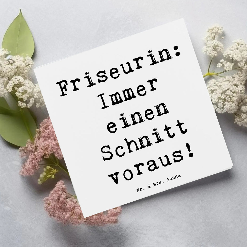 Deluxe Card Saying Friseurin: Immer einen Schnitt voraus! Einladungskarte, Klappkarte, Hochwertige Klappkarte, Grußkarte, Karte, Hochwertige Grußkarte, Glückwunschkarte, Hochzeitskarte, Geburtstagskarte, Beruf, Ausbildung, Jubiläum, Abschied, Rente, Kollege, Kollegin, Geschenk, Schenken, Arbeitskollege, Mitarbeiter, Firma, Danke, Dankeschön