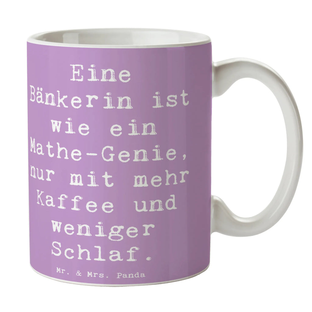 Mug Saying Eine Bänkerin ist wie ein Mathe-Genie, nur mit mehr Kaffee und weniger Schlaf. Porzellantasse, Teetasse, Tasse mit Motiven, Bürotasse, Kaffeetasse, Geschenktasse, Tasse mit Zitaten, Tasse, Keramiktasse, Beruf, Ausbildung, Jubiläum, Abschied, Rente, Kollege, Kollegin, Geschenk, Schenken, Arbeitskollege, Mitarbeiter, Firma, Danke, Dankeschön