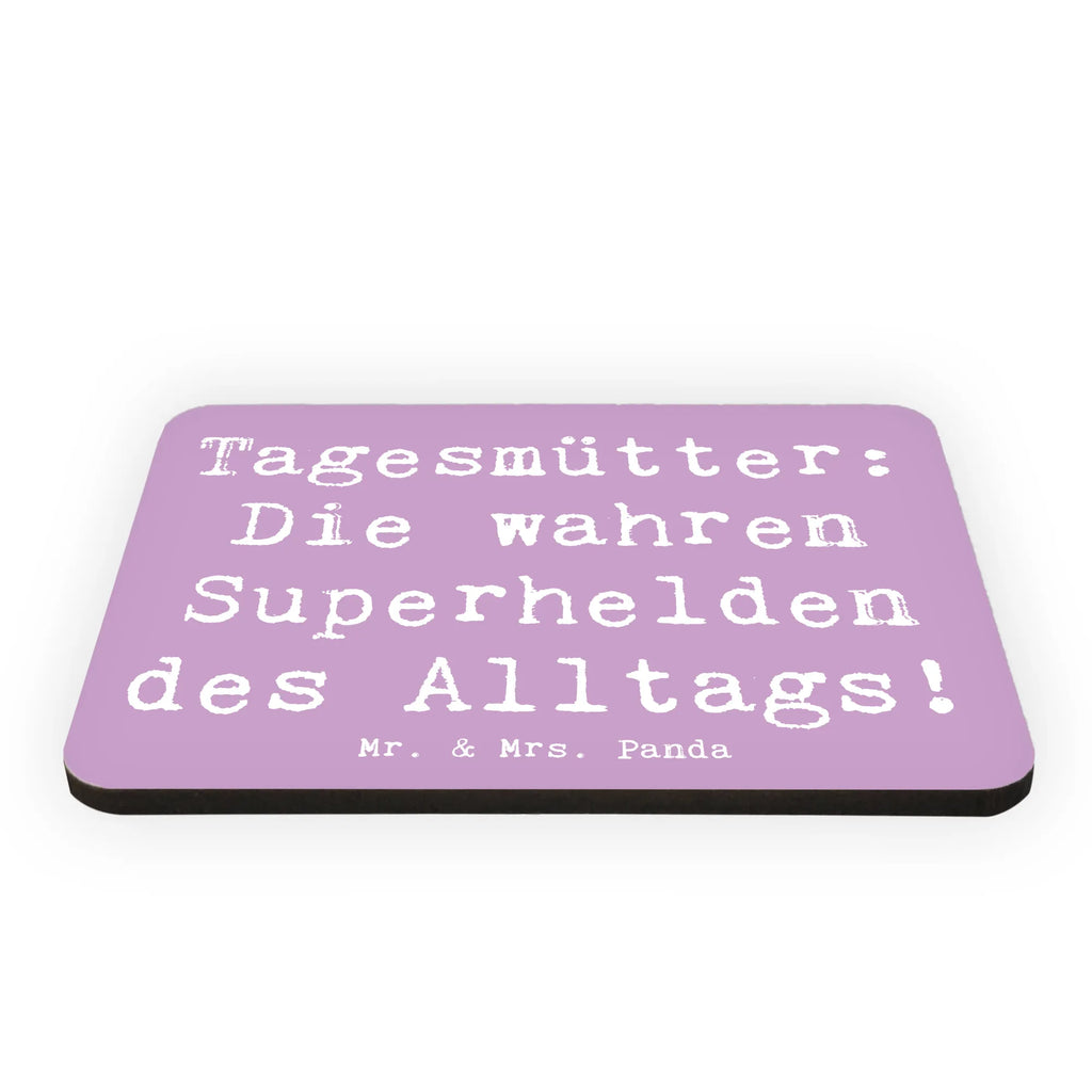 Magnet Spruch Tagesmutter Superheld Notiz Magnet, Kühlschrank Dekoration, Dekomagnet, Souvenir Magnet, Motivmagnete, Kühlschrankmagnet, Whiteboard Magnet, Pinnwandmagnet, Beruf, Ausbildung, Jubiläum, Abschied, Rente, Kollege, Kollegin, Geschenk, Schenken, Arbeitskollege, Mitarbeiter, Firma, Danke, Dankeschön