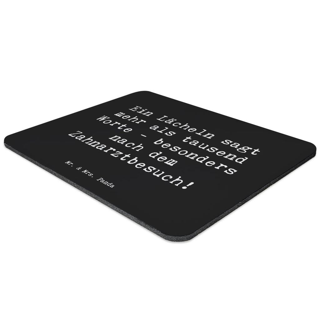 Mouse mat Saying Ein Lächeln sagt mehr als tausend Worte - besonders nach dem Zahnarztbesuch! Arbeitszimmer, Computer zubehör, Mauspad, Büroausstattung, Mauspad Büro, PC Zubehör, Mausunterlage, Mousepad, Designer Mauspad, Einzigartiges Mauspad, Beruf, Ausbildung, Jubiläum, Abschied, Rente, Kollege, Kollegin, Geschenk, Schenken, Arbeitskollege, Mitarbeiter, Firma, Danke, Dankeschön