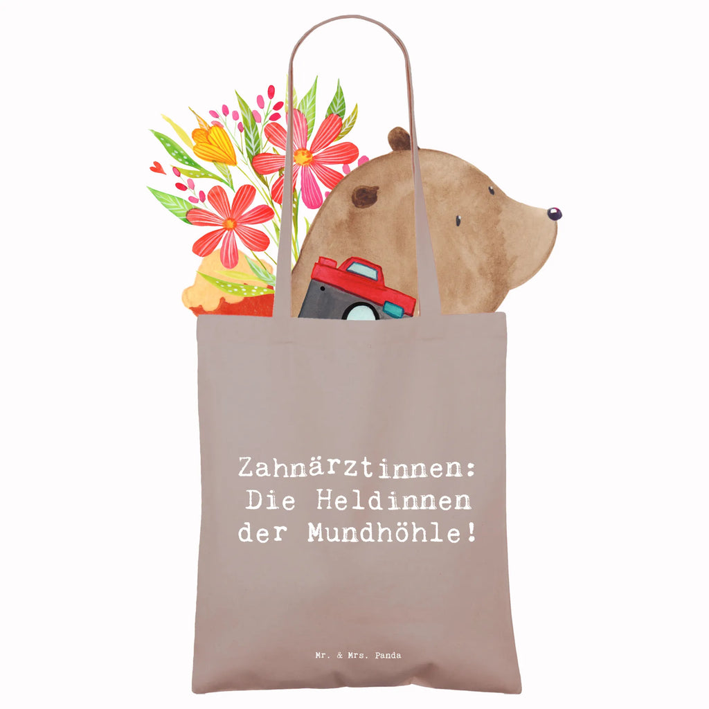 Tote bag Saying Zahnärztinnen: Die Heldinnen der Mundhöhle! Einkaufstasche, Tragetasche, Umhängetasche, Schultertasche, Einkaufstüte, Jutetasche, Shopper, Beutel, Beuteltasche, Jutebeutel, Strandtasche, Laptoptasche, Stofftasche, Tasche, Stoffbeutel, Badetasche, Beruf, Ausbildung, Jubiläum, Abschied, Rente, Kollege, Kollegin, Geschenk, Schenken, Arbeitskollege, Mitarbeiter, Firma, Danke, Dankeschön