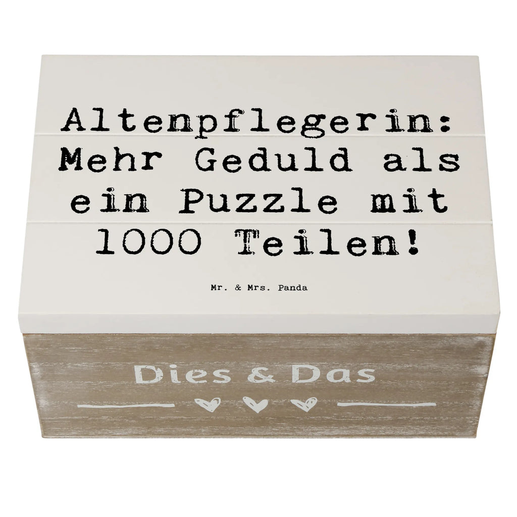 Wooden chest Saying Altenpflegerin: Mehr Geduld als ein Puzzle mit 1000 Teilen! Dekokiste, Geschenkdose, Schatzkiste, Erinnerungskiste, Aufbewahrungsbox, XXL, Erinnerungsbox, Geschenkbox, Truhe, Schatulle, Holzkiste, Kiste, Beruf, Ausbildung, Jubiläum, Abschied, Rente, Kollege, Kollegin, Geschenk, Schenken, Arbeitskollege, Mitarbeiter, Firma, Danke, Dankeschön