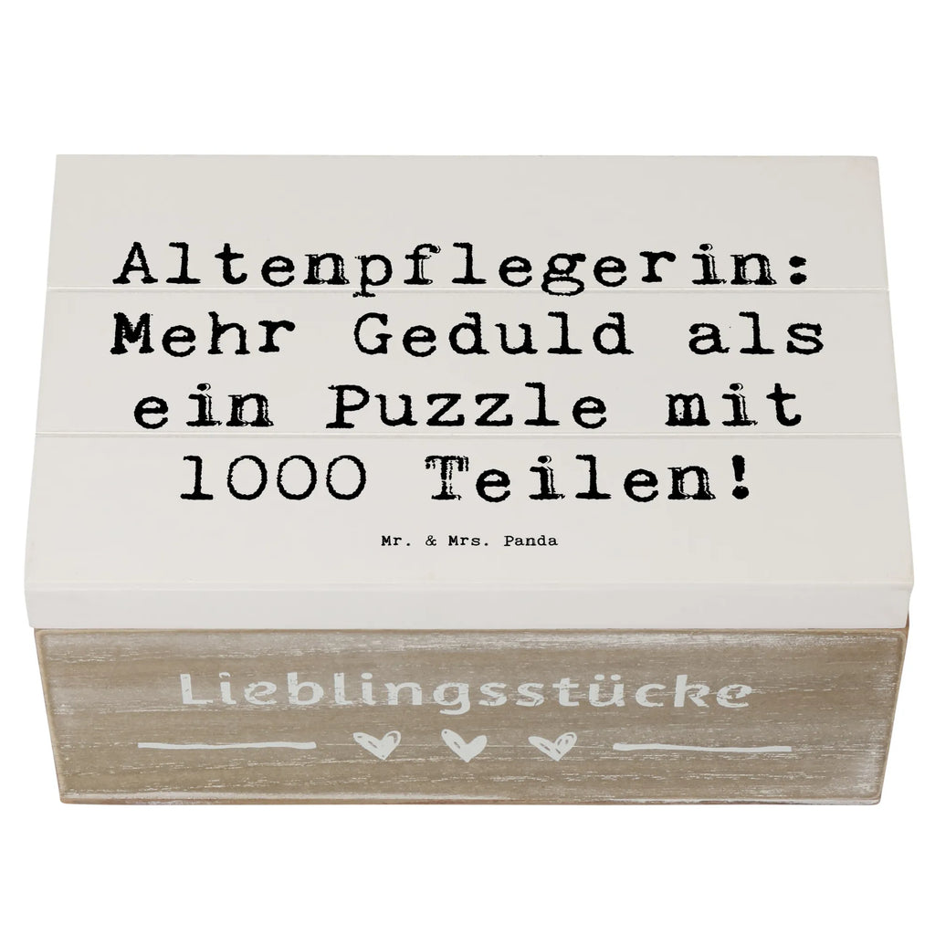 Wooden chest Saying Altenpflegerin: Mehr Geduld als ein Puzzle mit 1000 Teilen! Dekokiste, Geschenkdose, Schatzkiste, Erinnerungskiste, Aufbewahrungsbox, XXL, Erinnerungsbox, Geschenkbox, Truhe, Schatulle, Holzkiste, Kiste, Beruf, Ausbildung, Jubiläum, Abschied, Rente, Kollege, Kollegin, Geschenk, Schenken, Arbeitskollege, Mitarbeiter, Firma, Danke, Dankeschön
