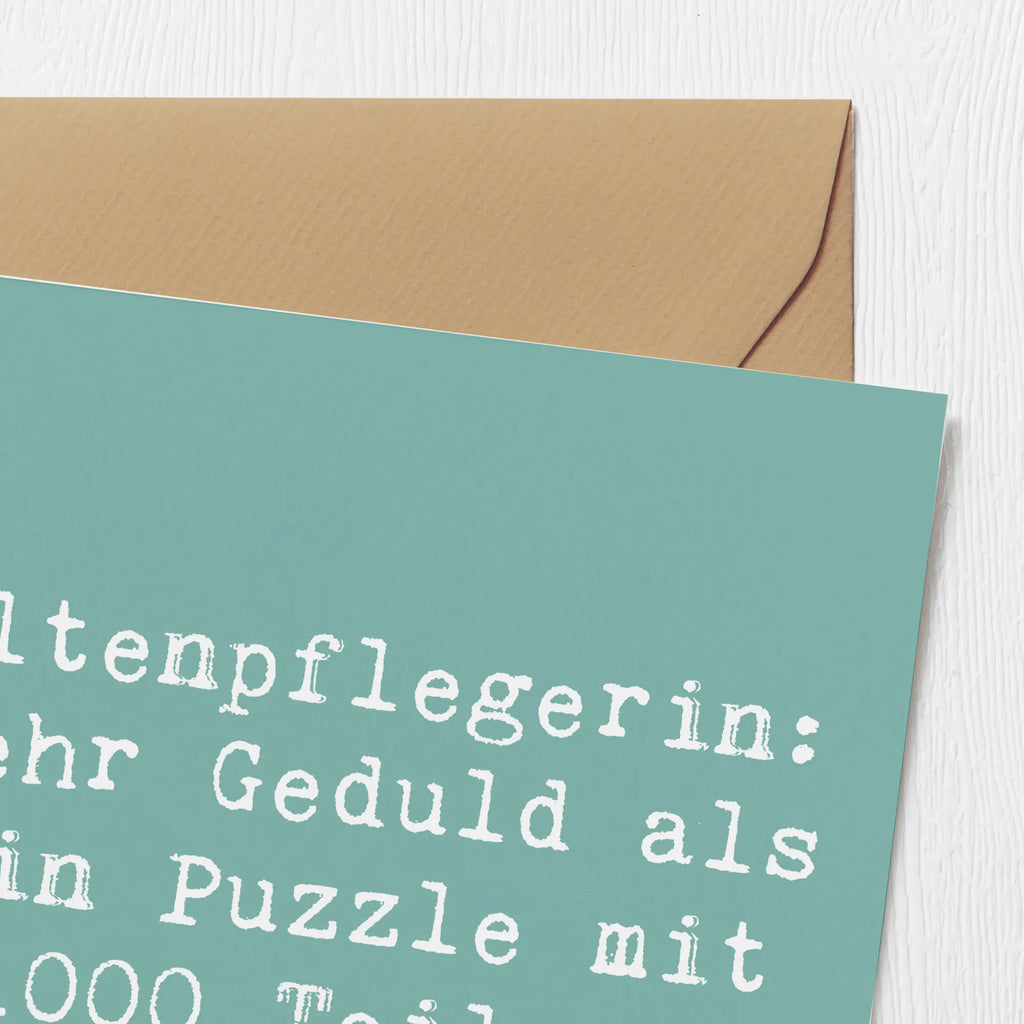 Deluxe Card Saying Altenpflegerin: Mehr Geduld als ein Puzzle mit 1000 Teilen! Klappkarte, Karte, Hochzeitskarte, Glückwunschkarte, Hochwertige Klappkarte, Geburtstagskarte, Einladungskarte, Grußkarte, Hochwertige Grußkarte, Beruf, Ausbildung, Jubiläum, Abschied, Rente, Kollege, Kollegin, Geschenk, Schenken, Arbeitskollege, Mitarbeiter, Firma, Danke, Dankeschön