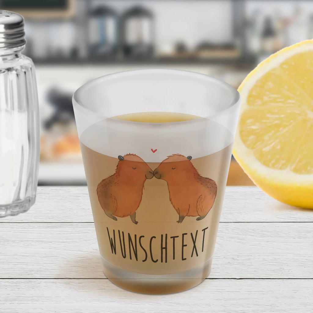 Personalisiertes Schnapsglas Capybara Liebe Personalisiertes Schnapsglas, Schnapsgläser personalisiert, Schnapsglas Hochzeit, Shot Gläser personalisieren, Schnapsglas zum Umhängen mit Namen, Schnapsglas mit Namen, Schnapsglas Geschenk, Schnapsglas personalisieren, personalisierte Pinnchen, Schnapsglas mit Name, personalisierte Schnapsgläser, Tiermotive, Gute Laune, lustige Sprüche, Tiere, Valentinstag, Liebesspruch, Liebe, Herzlich, verliebt, Capybara, Romantisches Geschenk, Paar, Ehejubiläum, Du bist meins, Liebesbeweis, Kuschel Capybaras, Beziehung, Verschmolzen, Jahrestag, Geschenkidee, Handgezeichnet, Ich bin deins, Partnertiere, Tierliebe
