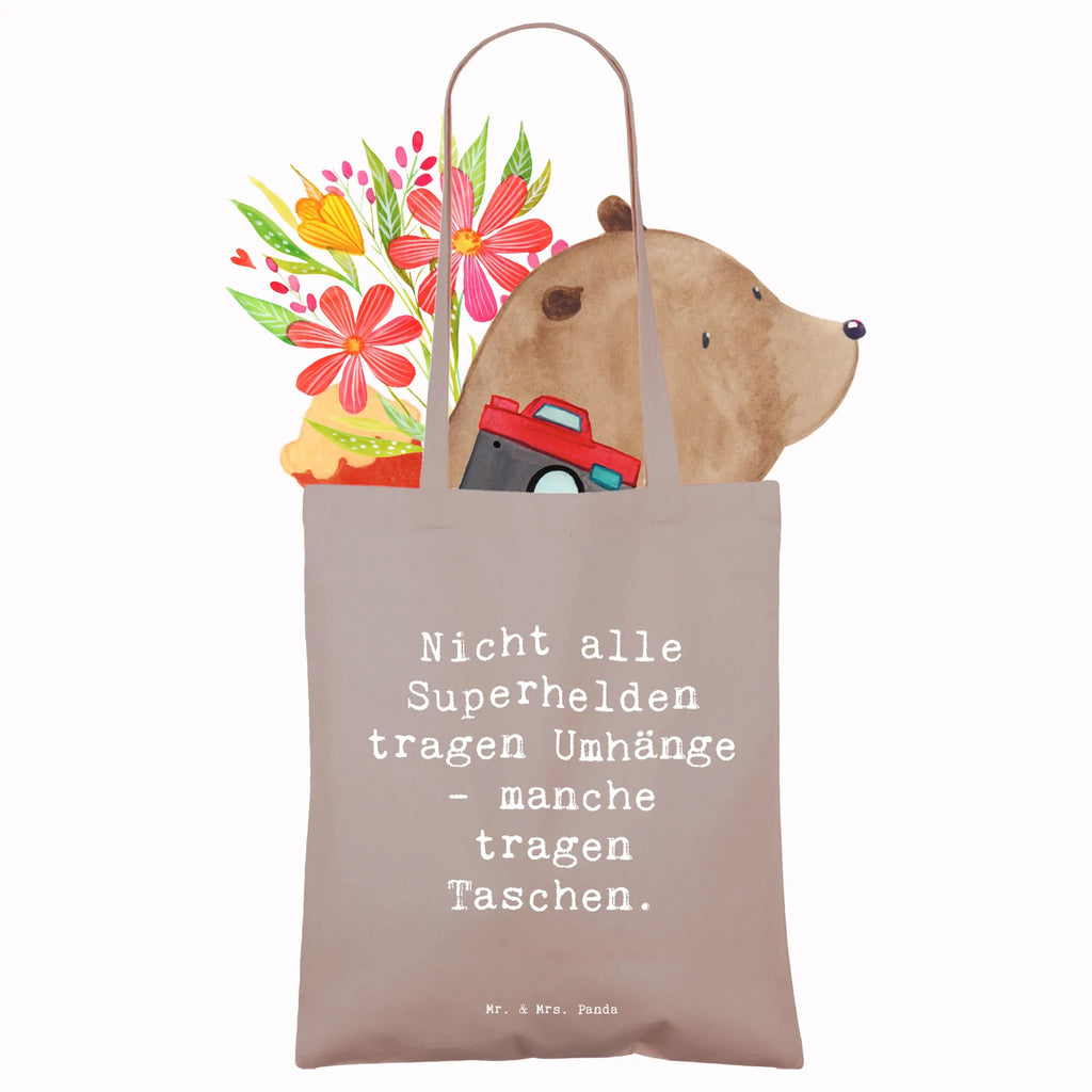 Tote bag Saying Nicht alle Superhelden tragen Umhänge - manche tragen Taschen. Stofftasche, Jutetasche, Badetasche, Umhängetasche, Jutebeutel, Schultertasche, Tragetasche, Strandtasche, Shopper, Tasche, Einkaufstüte, Beutel, Laptoptasche, Beuteltasche, Stoffbeutel, Einkaufstasche