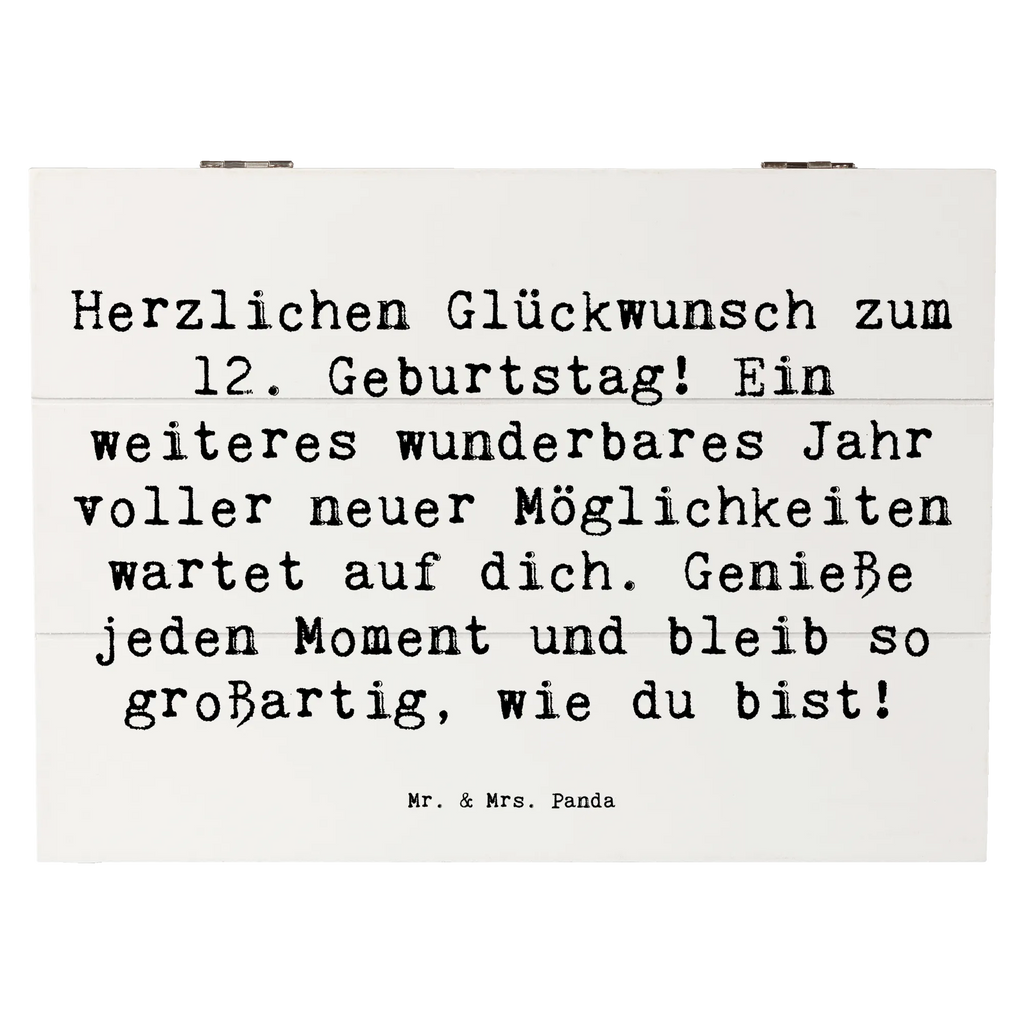 Wooden chest Saying Herzlichen Glückwunsch zum 12. Geburtstag! Ein weiteres wunderbares Jahr voller neuer Möglichkeiten wartet auf dich. Genieße jeden Moment und bleib so großartig, wie du bist! Aufbewahrungsbox, Dekokiste, Schatzkiste, Kiste, XXL, Erinnerungsbox, Truhe, Geschenkdose, Erinnerungskiste, Holzkiste, Schatulle, Geschenkbox, Geburtstag, Geburtstagsgeschenk, Geschenk