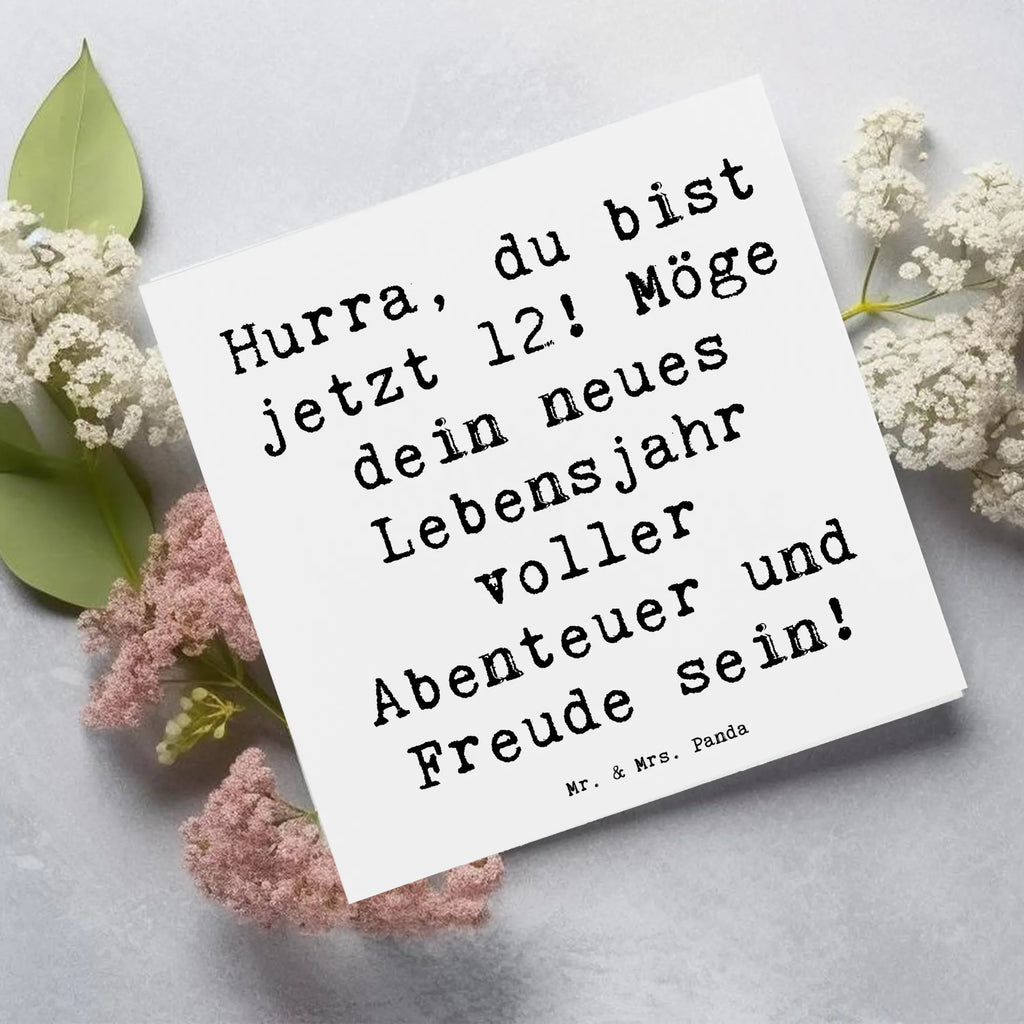 Deluxe Card Saying Hurra, du bist jetzt 12! Möge dein neues Lebensjahr voller Abenteuer und Freude sein! Hochzeitskarte, Hochwertige Grußkarte, Einladungskarte, Karte, Grußkarte, Glückwunschkarte, Geburtstagskarte, Hochwertige Klappkarte, Klappkarte, Geburtstag, Geburtstagsgeschenk, Geschenk