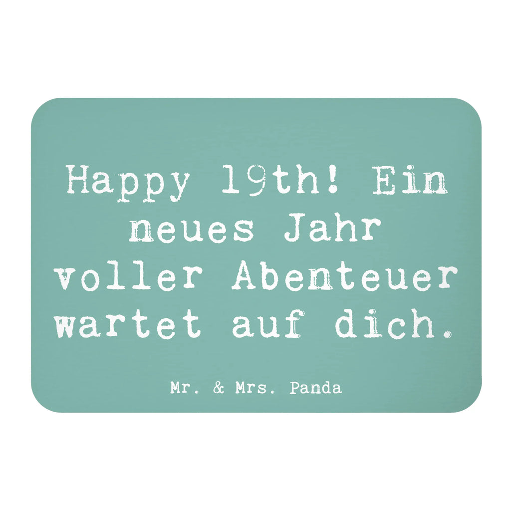 Magnet Saying Happy 19th! Ein neues Jahr voller Abenteuer wartet auf dich. Fridge Magnet, holz kühlschrankmagnet, tafelmagnet, spruchmagnet, wandmagnet, Pinnwandmagnet, holzmagnet, notizmagnet, designmagnet, Notizhalter, memomagnet, mdf magnet, zettelhalter, rechteckmagnet, whiteboardmagnet, haftmagnet, holz whiteboardmagnet, büromagnet, einkaufszettelmagnet, magnet, küchenmagnet, bildmagnet, Kühlschrankmagnet, Dekomagnet, Geburtstag, Geburtstagsgeschenk, Geschenk