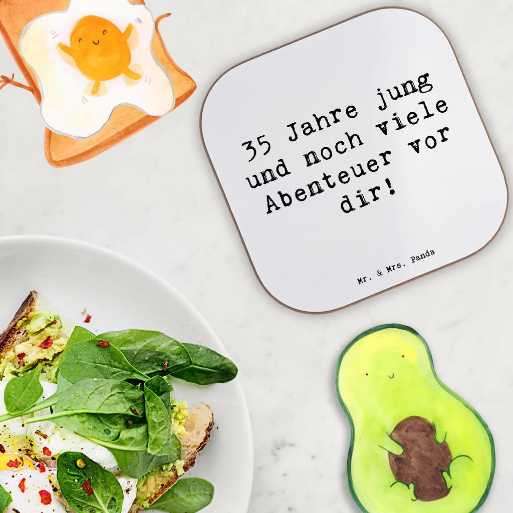 Square coaster Saying 35 Jahre jung und noch viele Abenteuer vor dir! Glasuntersetzer, Untersetzer, Untersetzer Holz, Untersetzer Gläser, Untersetzer für Gläser, Untersetzer aus Holz, Holzuntersetzer, Korkuntersetzer, Getränkeuntersetzer, Tassen Untersetzer, Bierdeckel, Untersetzer Design, Geburtstag, Geburtstagsgeschenk, Geschenk