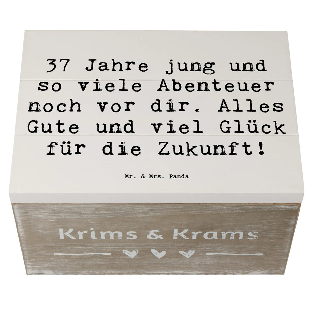 Wooden chest Saying 37 Jahre jung und so viele Abenteuer noch vor dir. Alles Gute und viel Glück für die Zukunft! Dekokiste, Erinnerungsbox, Geschenkdose, Truhe, Schatulle, XXL, Kiste, Schatzkiste, Holzkiste, Erinnerungskiste, Aufbewahrungsbox, Geschenkbox, Geburtstag, Geburtstagsgeschenk, Geschenk