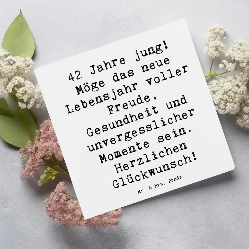Deluxe Card Saying 42 Jahre jung! Möge das neue Lebensjahr voller Freude, Gesundheit und unvergesslicher Momente sein. Herzlichen Glückwunsch! Hochwertige Grußkarte, Grußkarte, Hochzeitskarte, Geburtstagskarte, Glückwunschkarte, Karte, Einladungskarte, Klappkarte, Hochwertige Klappkarte, Geburtstag, Geburtstagsgeschenk, Geschenk