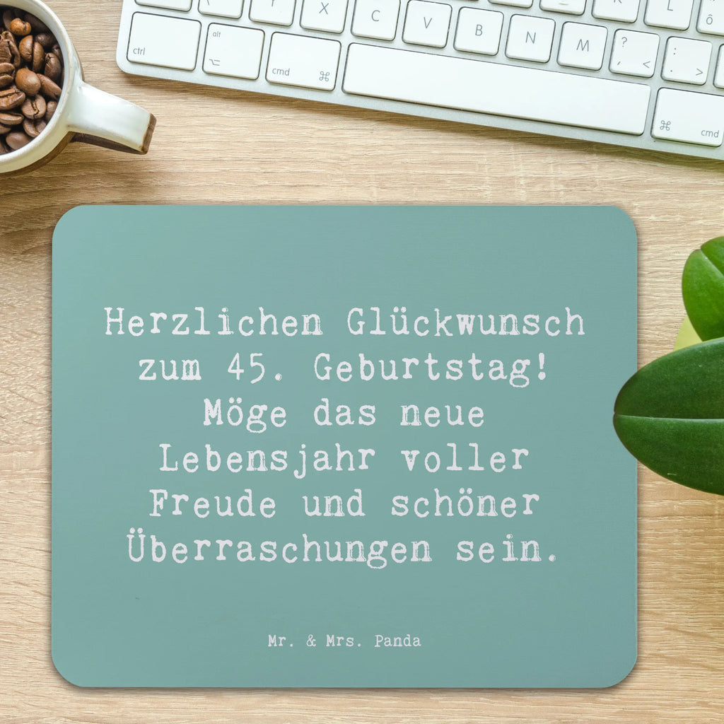 Mouse mat Saying Herzlichen Glückwunsch zum 45. Geburtstag! Möge das neue Lebensjahr voller Freude und schöner Überraschungen sein. PC Zubehör, Computer zubehör, Designer Mauspad, Mausunterlage, Mauspad Büro, Einzigartiges Mauspad, Büroausstattung, Mousepad, Mauspad, Arbeitszimmer, Geburtstag, Geburtstagsgeschenk, Geschenk