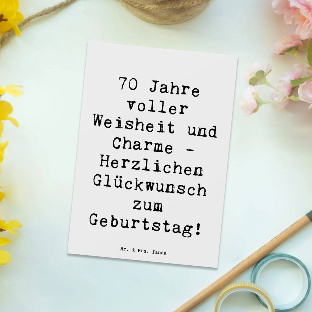 Postcard Saying 70 Jahre voller Weisheit und Charme - Herzlichen Glückwunsch zum Geburtstag! Einladung Geburtstag, Karte, Grußkarte, Postkarte, Einladung, Ansichtskarte, Dankeskarte, Geschenkkarte, Geburtstagskarte, Ansichtskarten, Einladungskarte, Einladungskarten Geburtstag, Geburtstag, Geburtstagsgeschenk, Geschenk
