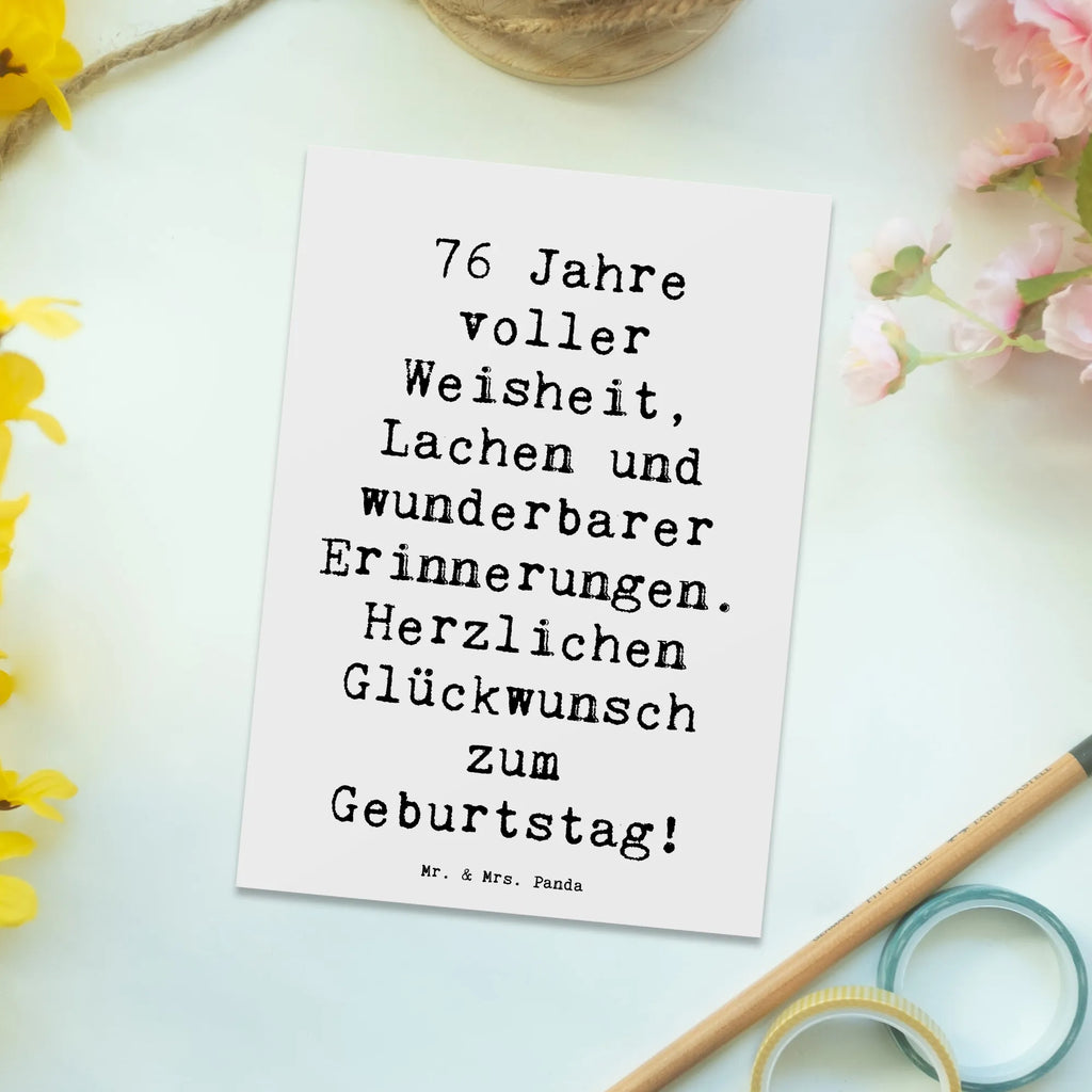 Postcard Saying 76 Jahre voller Weisheit, Lachen und wunderbarer Erinnerungen. Herzlichen Glückwunsch zum Geburtstag! Einladungskarte, Karte, Ansichtskarte, Ansichtskarten, Geburtstagskarte, Einladung, Grußkarte, Postkarte, Dankeskarte, Einladung Geburtstag, Einladungskarten Geburtstag, Geschenkkarte, Geburtstag, Geburtstagsgeschenk, Geschenk