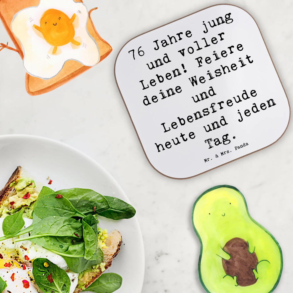 Untersetzer Spruch 76. Geburtstag Jung und Lebendig Untersetzer, Untersetzer Holz, Glasuntersetzer, Tassen Untersetzer, Getränkeuntersetzer, Holzuntersetzer, Untersetzer aus Holz, Untersetzer Gläser, Untersetzer für Gläser, Untersetzer Design, Bierdeckel, Korkuntersetzer, Geburtstag, Geburtstagsgeschenk, Geschenk