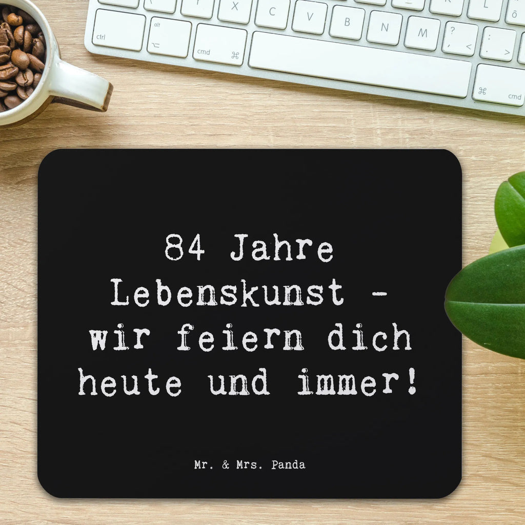 Mouse mat Saying 84 Jahre Lebenskunst - wir feiern dich heute und immer! Computer zubehör, Mauspad Büro, Arbeitszimmer, Mousepad, Mauspad, Mausunterlage, PC Zubehör, Einzigartiges Mauspad, Designer Mauspad, Büroausstattung, Geburtstag, Geburtstagsgeschenk, Geschenk