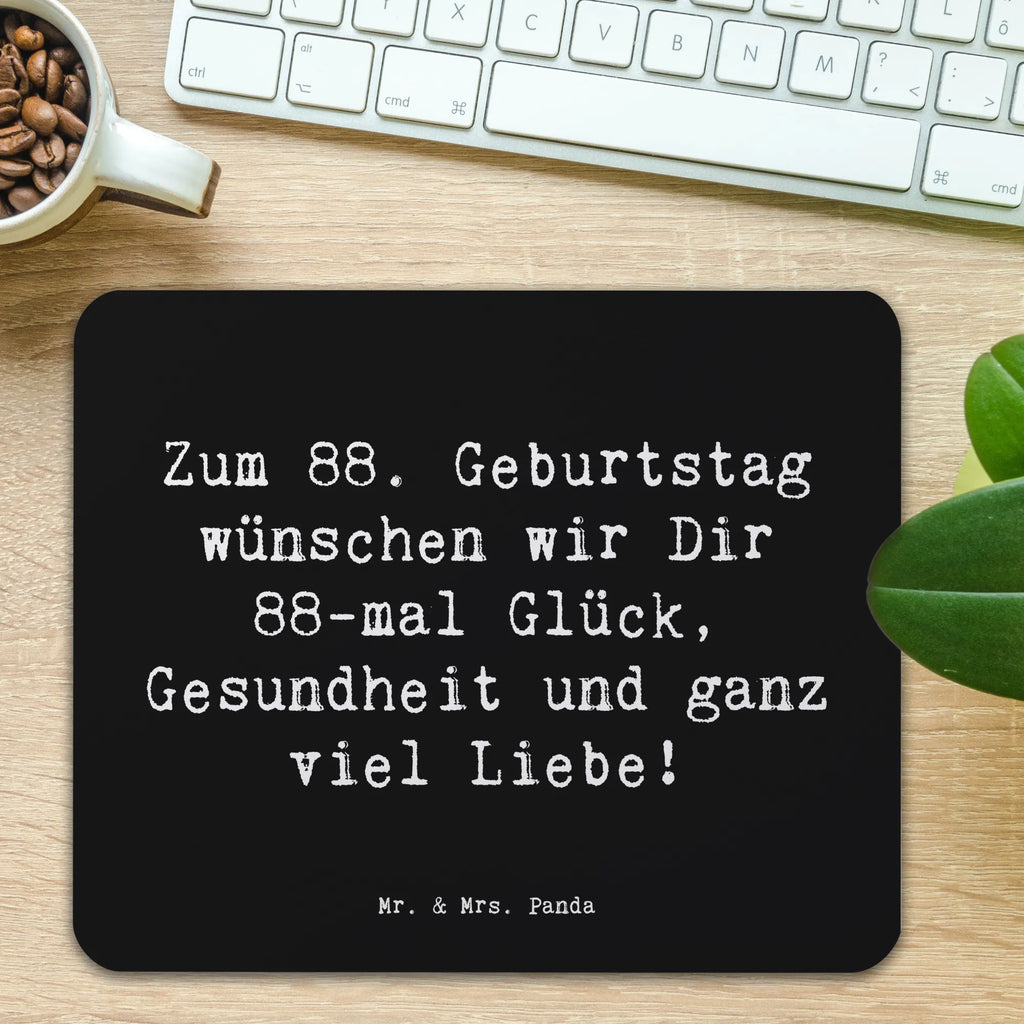 Mouse mat Saying Zum 88. Geburtstag wünschen wir Dir 88-mal Glück, Gesundheit und ganz viel Liebe! Arbeitszimmer, Mausunterlage, Büroausstattung, Mauspad, Einzigartiges Mauspad, Mauspad Büro, Computer zubehör, PC Zubehör, Mousepad, Designer Mauspad, Geburtstag, Geburtstagsgeschenk, Geschenk