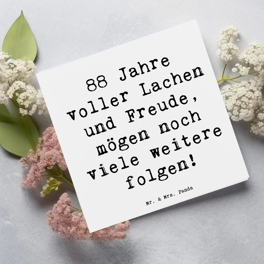 Deluxe Card Saying 88 Jahre voller Lachen und Freude, mögen noch viele weitere folgen! Karte, Grußkarte, Hochwertige Klappkarte, Einladungskarte, Geburtstagskarte, Glückwunschkarte, Hochwertige Grußkarte, Klappkarte, Hochzeitskarte, Geburtstag, Geburtstagsgeschenk, Geschenk