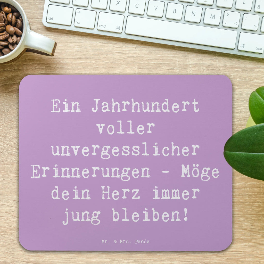 Mouse mat Saying Ein Jahrhundert voller unvergesslicher Erinnerungen - Möge dein Herz immer jung bleiben! Büroausstattung, Designer Mauspad, Computer zubehör, Mauspad Büro, Mauspad, Mausunterlage, Einzigartiges Mauspad, Mousepad, PC Zubehör, Arbeitszimmer, Geburtstag, Geburtstagsgeschenk, Geschenk