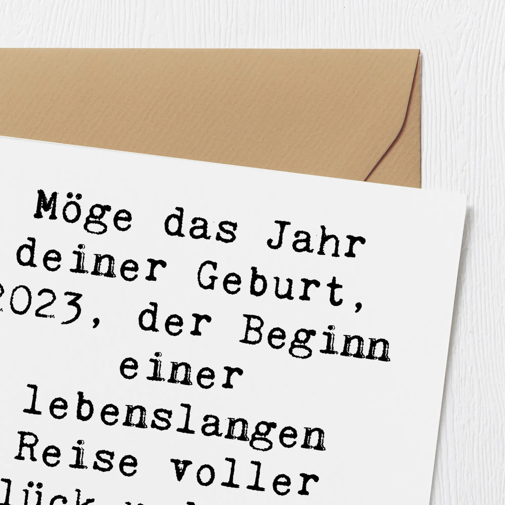 Deluxe Card Saying Möge das Jahr deiner Geburt, 2023, der Beginn einer lebenslangen Reise voller Glück und Liebe sein. Herzlichen Glückwunsch! Hochwertige Klappkarte, Grußkarte, Glückwunschkarte, Karte, Geburtstagskarte, Klappkarte, Hochwertige Grußkarte, Einladungskarte, Hochzeitskarte, Geburtstag, Geburtstagsgeschenk, Geschenk